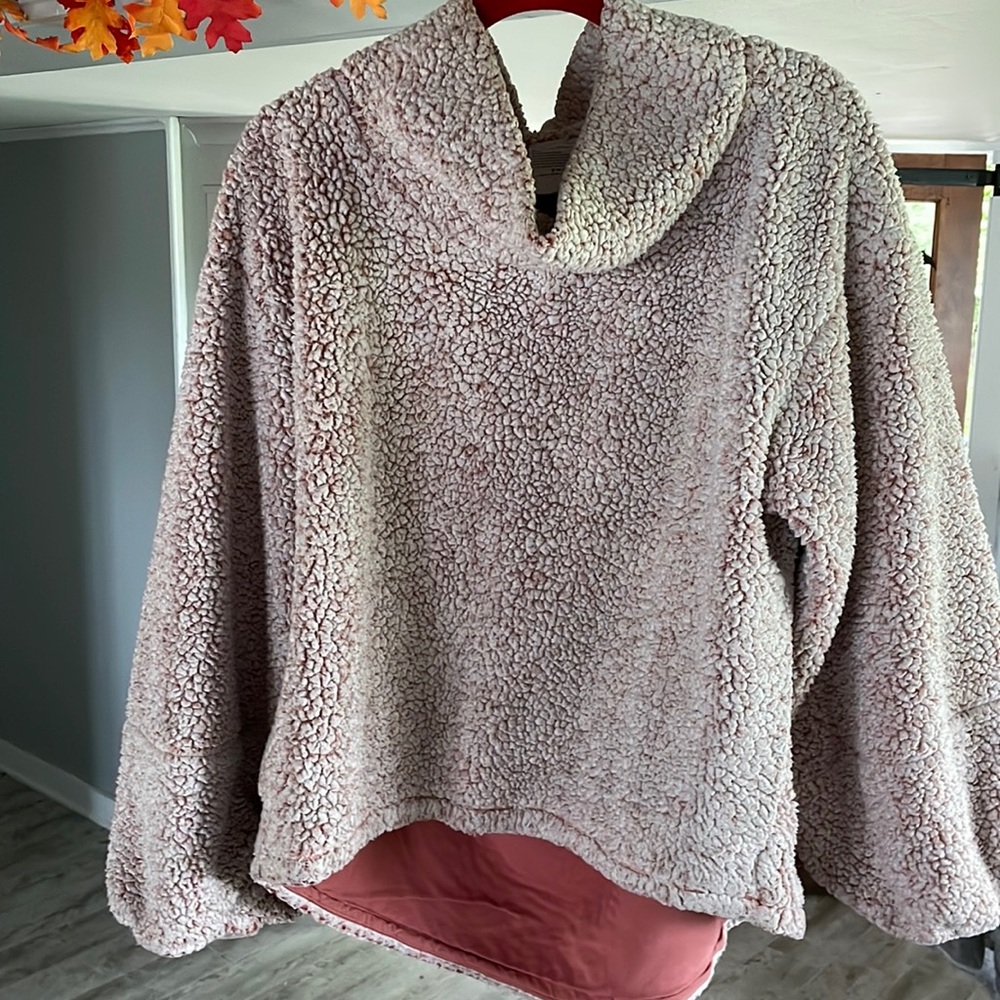 Lululemon cowl neck sweatshirt size L pink